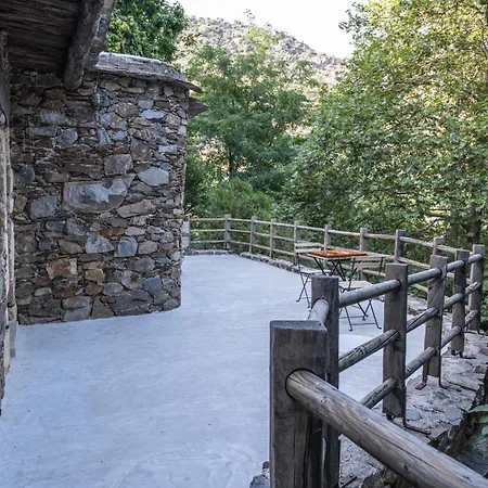 μilia Mountain Retreat 호텔 2*