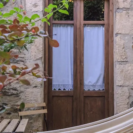 μilia Mountain Retreat 2* Vlátos