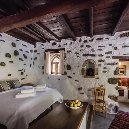 μilia Mountain Retreat 2* Vlátos
