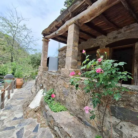 μilia Mountain Retreat 2* Vlátos
